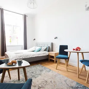 apartwawel-krakow.krakowhotelspoland.com/